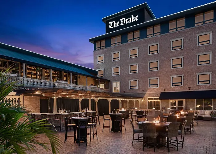 The Drake Oak Brook, Autograph Collection Hotel 4*