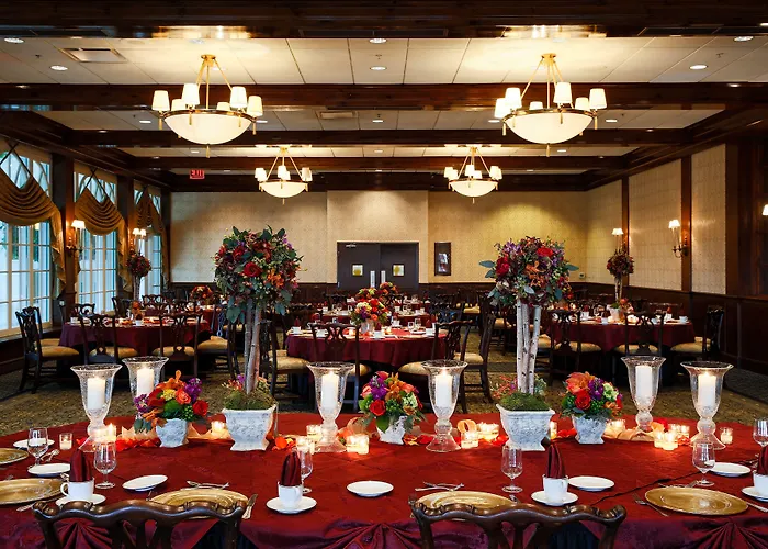 The Drake Oak Brook, Autograph Collection 4*