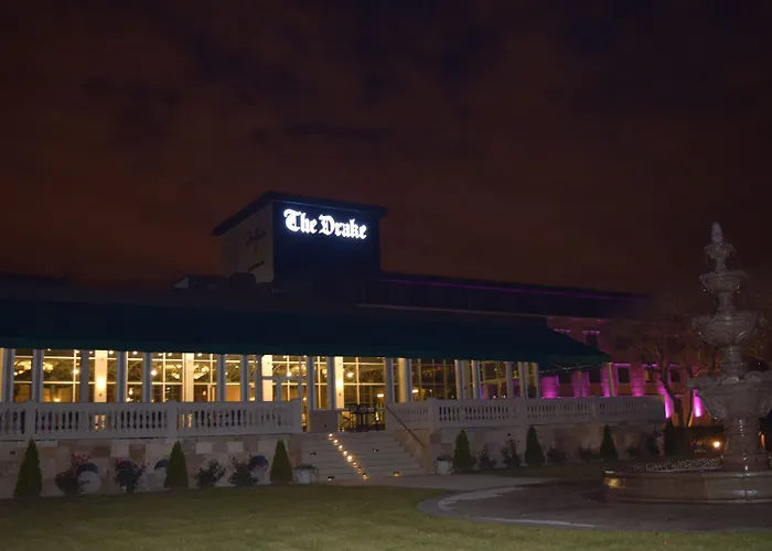 The Drake Oak Brook, Autograph Collection 4*