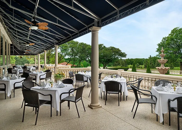 The Drake Oak Brook, Autograph Collection Hotel 4*