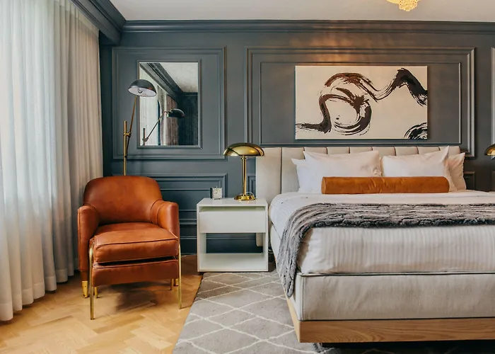 The Drake Oak Brook, Autograph Collection Hotel